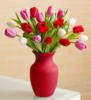 Букет тюльпанов в красной вазе: оригинал
