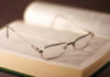 Схема вышивки «Книга с очками)»