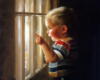 Мальчик у окна: оригинал