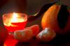 Натбрморт с мандарином и свечой: оригинал