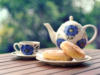 Схема вышивки «Заварник, чашка чая и пончики»